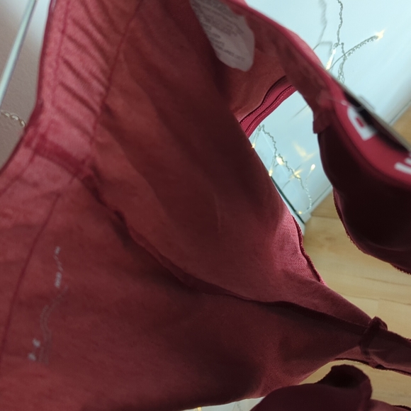 🌟 NWT Under Armour Women's M Loose Running Shorts - Perfect for Fitness Lovers! - Picture 6 of 6